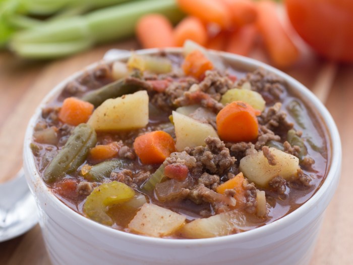 Hamburger easy beef vegetable stew hearty broth potatoes homemade meals dinneratthezoo steak simplemost